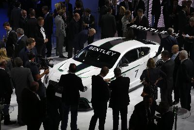 Bentley Continental prezentuje GT3 racer [w / video]